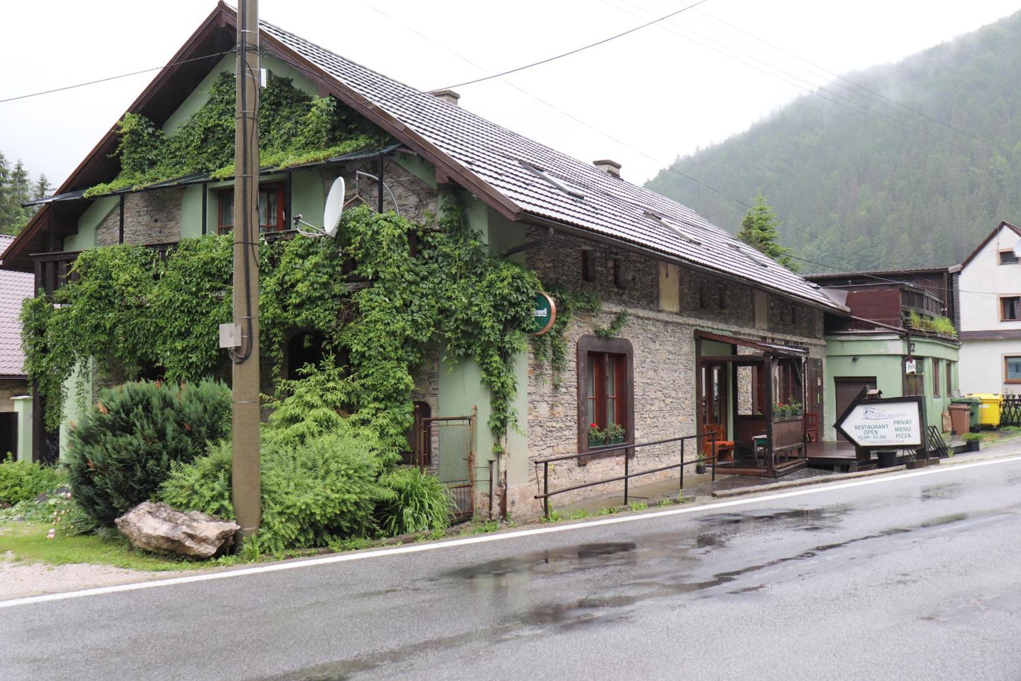 Hostinec Stara Krcma Stratená Exterior foto